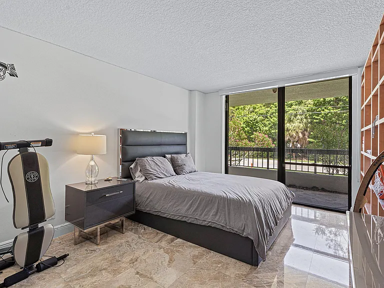 277 N Ocean Blvd #1040 — Photo 13