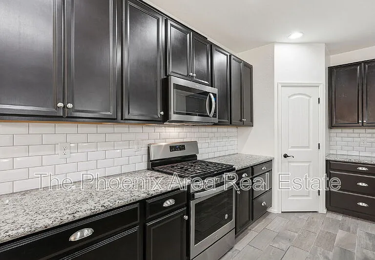 5263 W Leodra Ln — Photo 8