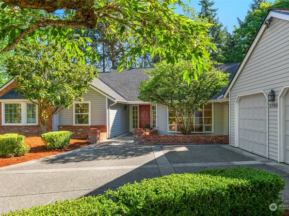2790 NE 85th Place, Clyde Hill, WA 98004