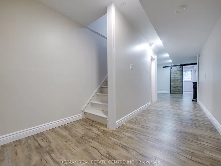 76 Frances Ave #32 — Photo 37