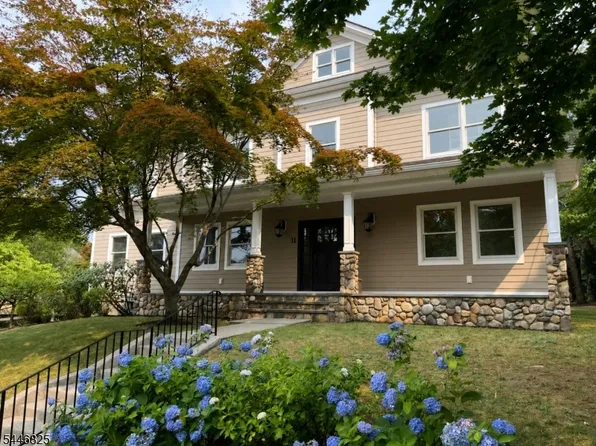 11 Fairwood Rd, Madison Boro, NJ 07940