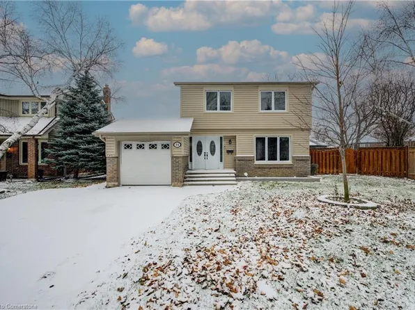 54 Madrid Cres, Brampton, ON L6S 2X4