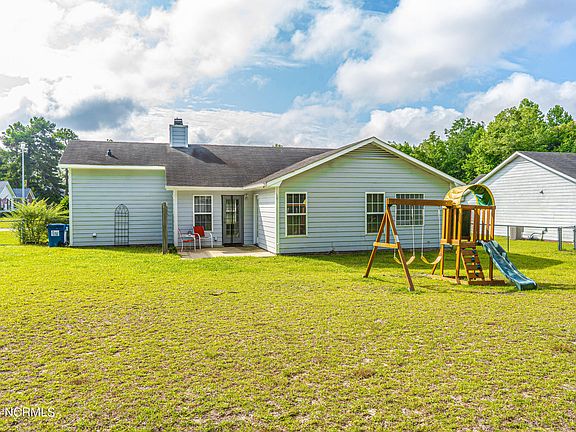 3rd image of 477 Northwoods Drive
