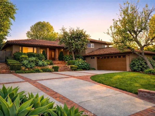 22548 Waterbury St, Woodland Hills, CA 91364