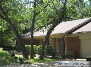 7520 Madeira Dr, Fort Worth, TX 76112