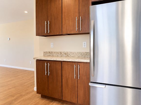 5th image of 3854 & 3850 Howe Ct #3850