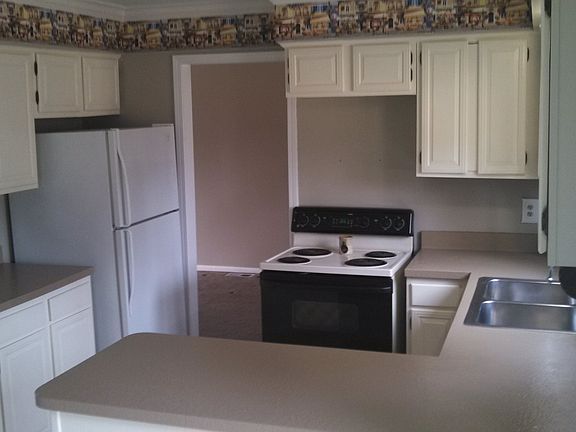 3rd image of 38475 Tuscany Ct