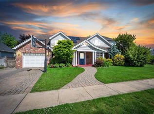 15 Tameling Rd, East Rockaway, NY 11518