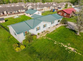 99 Carl Rd, Grayson, KY 41143