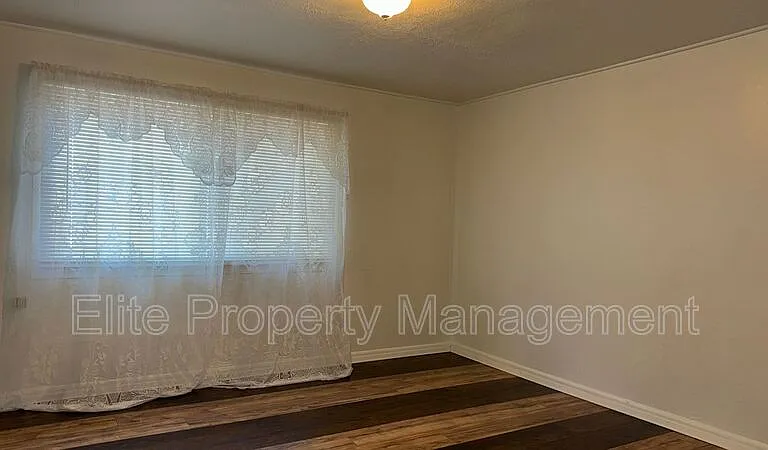 505 Orange St — Photo 9
