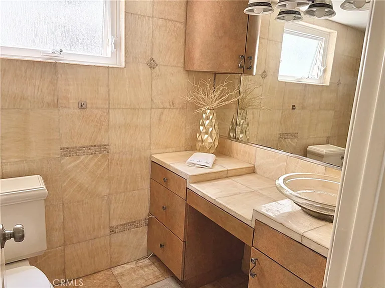 425 S Catalina Ave #4 — Photo 13