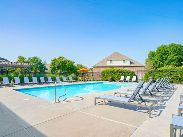 6157 NW 2nd St #366