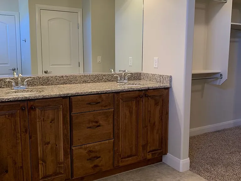 2525 Bella Vista Dr — Photo 9