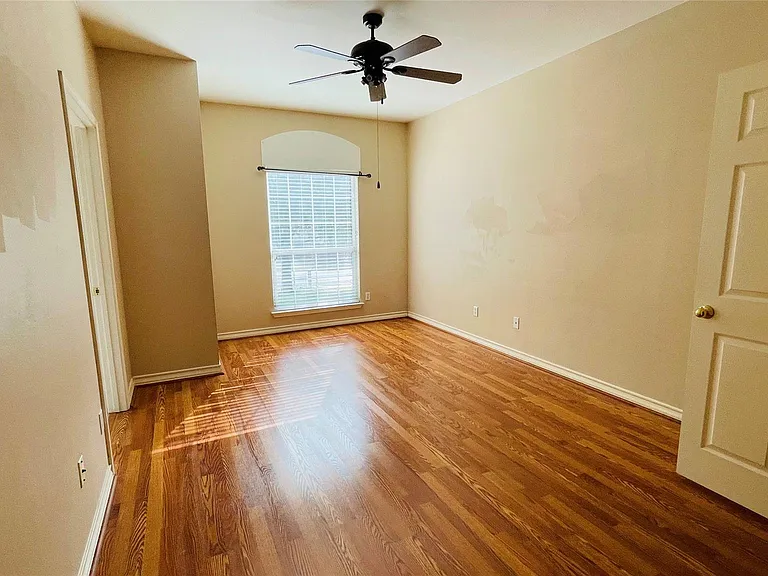 16901 Ennis Trl — Photo 32