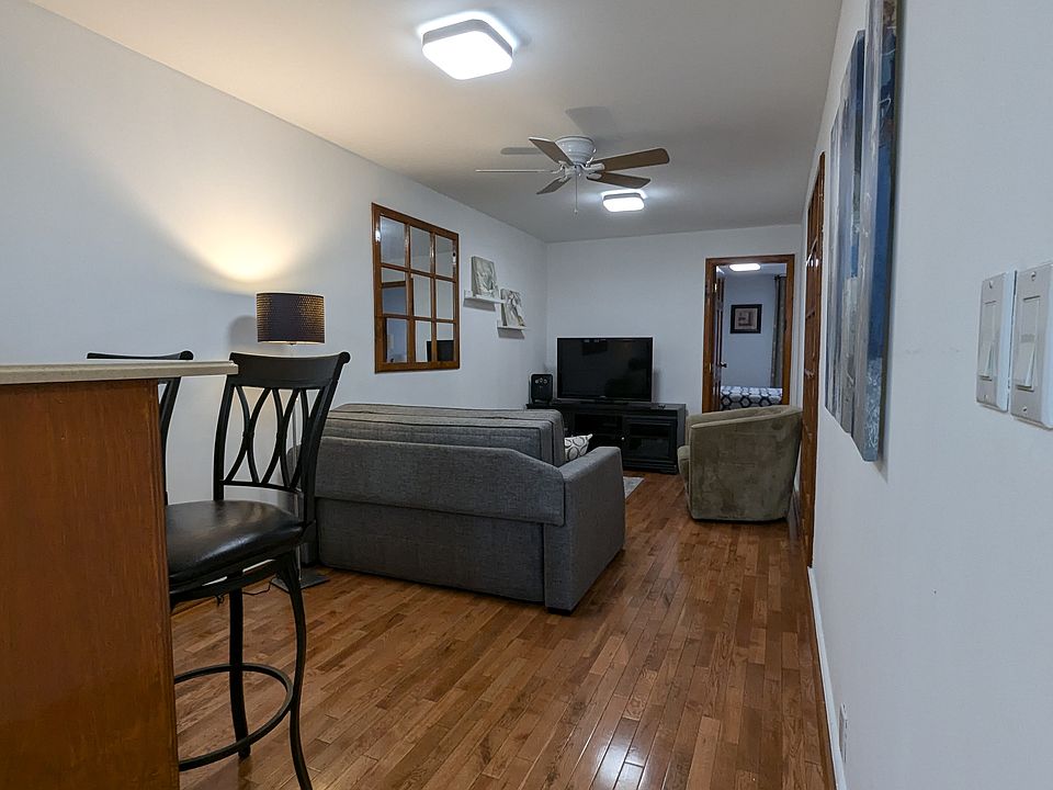 1st image of 1876 3rd Ave #6