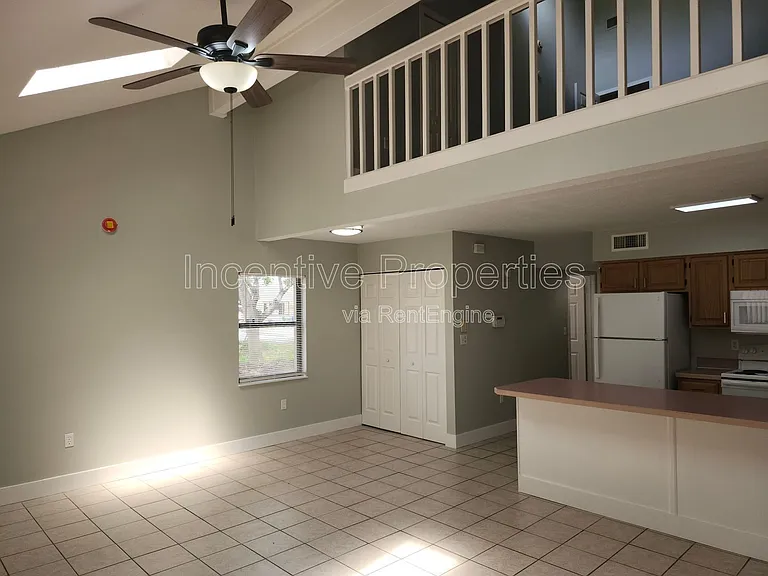 310 Mayfair Pl SW — Photo 4