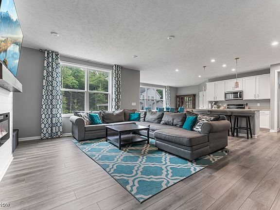 5th image of 1726 Cobham Ln