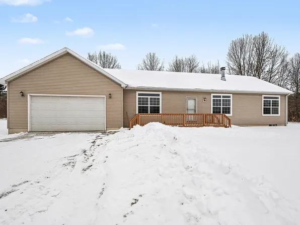 52104 Ash Rd, Granger, IN 46530