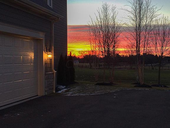 3rd image of 7467 New Albany Links Dr