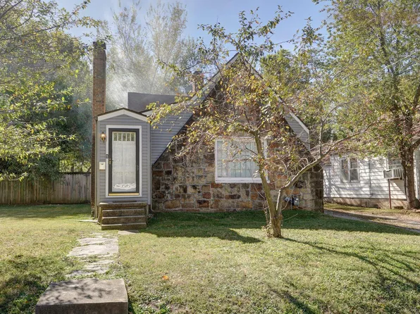 1128 W High Street, Springfield, MO 65803