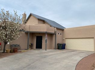 7264 Vuelta De La Luz, Santa Fe, NM 87507