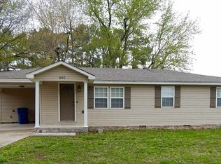 400 E Oak St, Bono, AR 72416