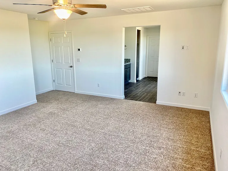 6689 E Cambridge Ave — Photo 21