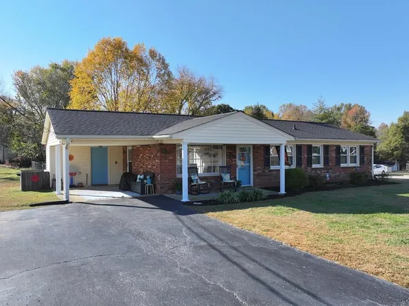 325 Jeanette Dr, Danville, VA 24540
