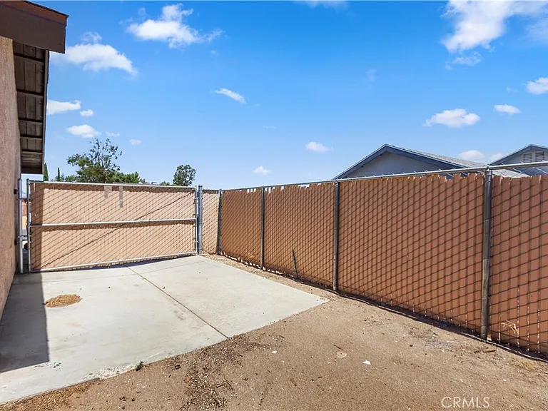 11471 Hollyvale Ave — Photo 27