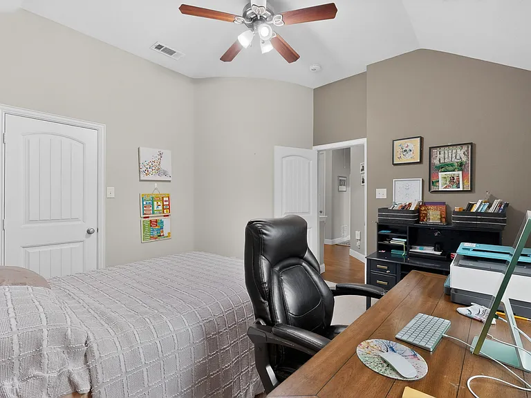 Third Bedroom - Upstairs