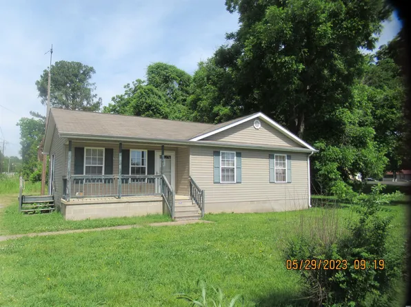 1210 S 7th St, Hickman, KY 42050