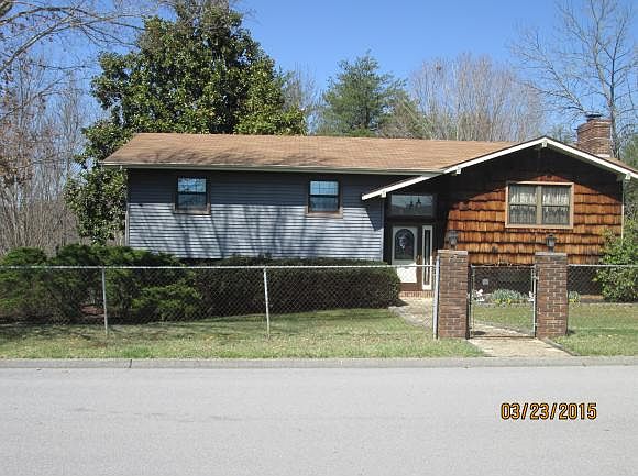 1st image of 1032 Cedar Hills Dr