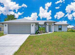 6013 Thorpe Ave, Fort Myers, FL 33905