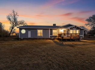 622 Hazel St, Los Lunas, NM 87031