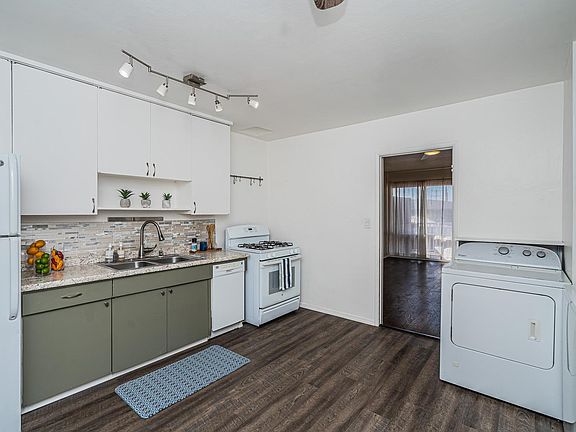 5th image of 4821 Jumano Ave