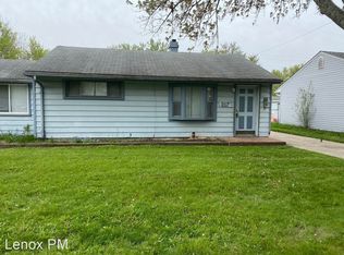217 W Hopkins Ave, Pontiac, MI 48340