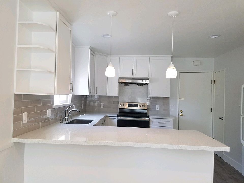 1st image of 2477 Verwood Dr