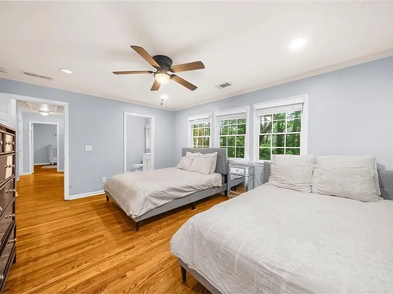 5667 Colton Dr — Photo 30