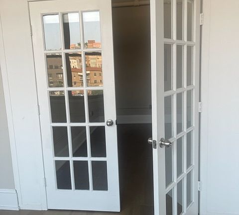 4th image of 300 Richardson St #3B