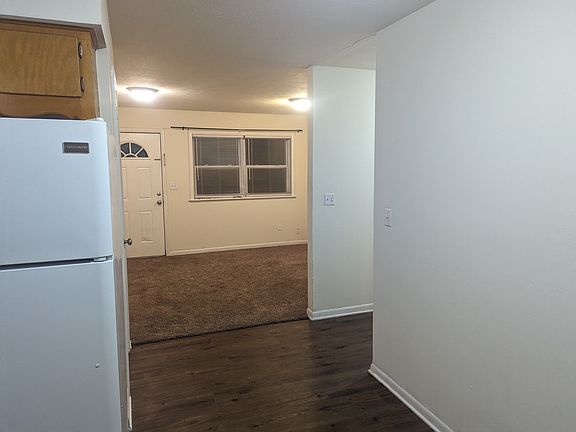 5th image of 19085 Westwood Ave #1/2