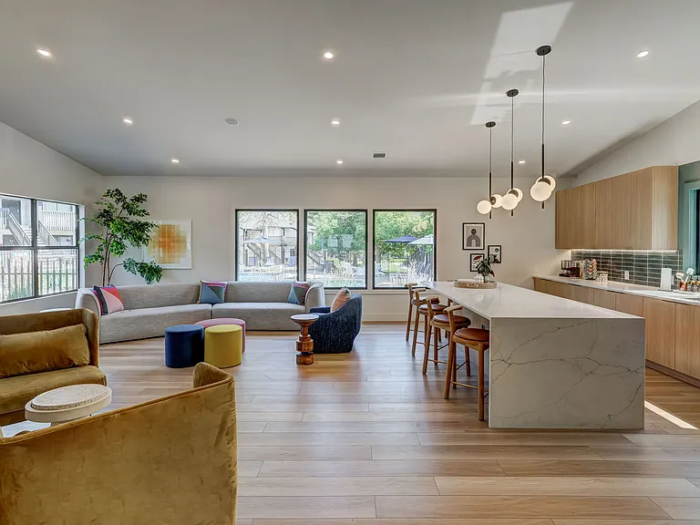 Shift Apartments — Photo 22