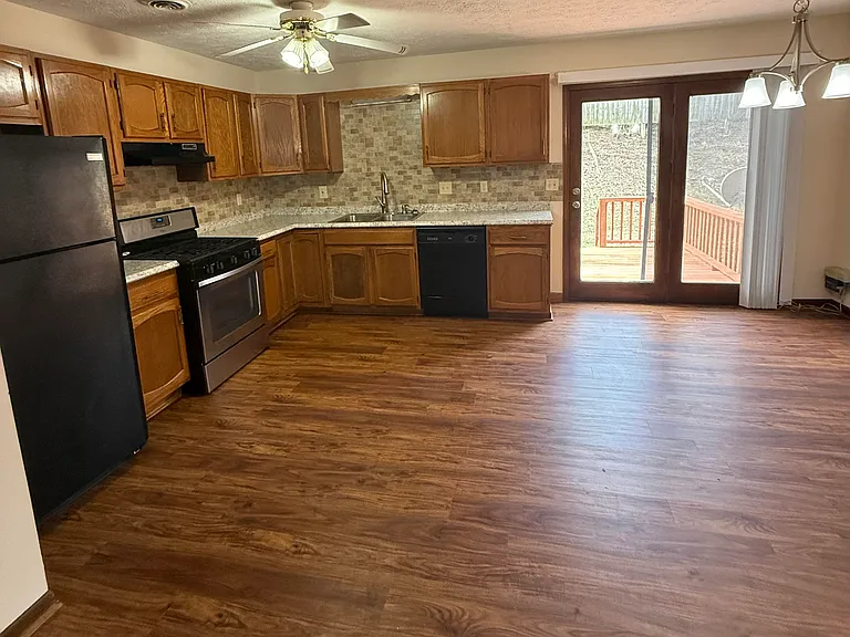 170 Scenic Park Pl — Photo 4