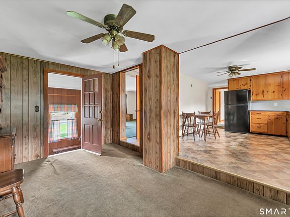 5th image of 26 Barnum Road
