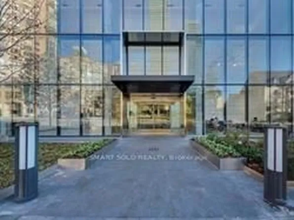 57 Saint Joseph St, Toronto, ON