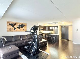 776 Laurelwood Dr #409, Waterloo, ON N2V0A8