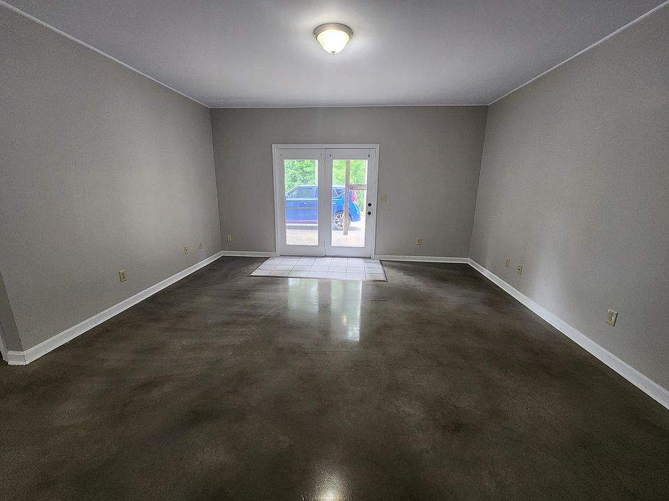 1st image of 978 N Franklin Ave APT 1