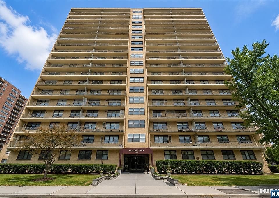 1st image of 285 Aycrigg Ave APT 22J