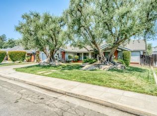 1945 Richert Ave, Clovis, CA 93611