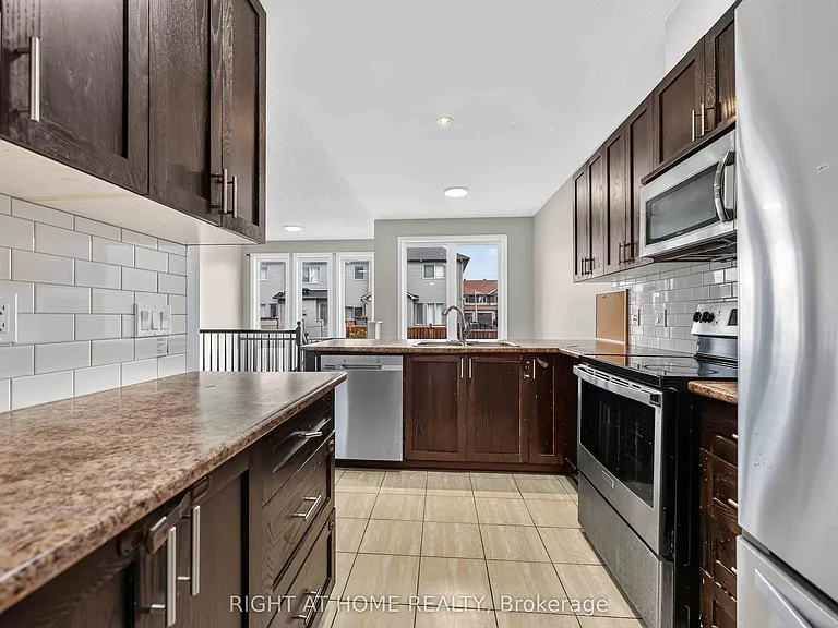 628 Moorpark Ave — Photo 26