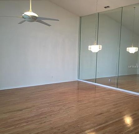 5th image of 705 Staffordshire Ln #25